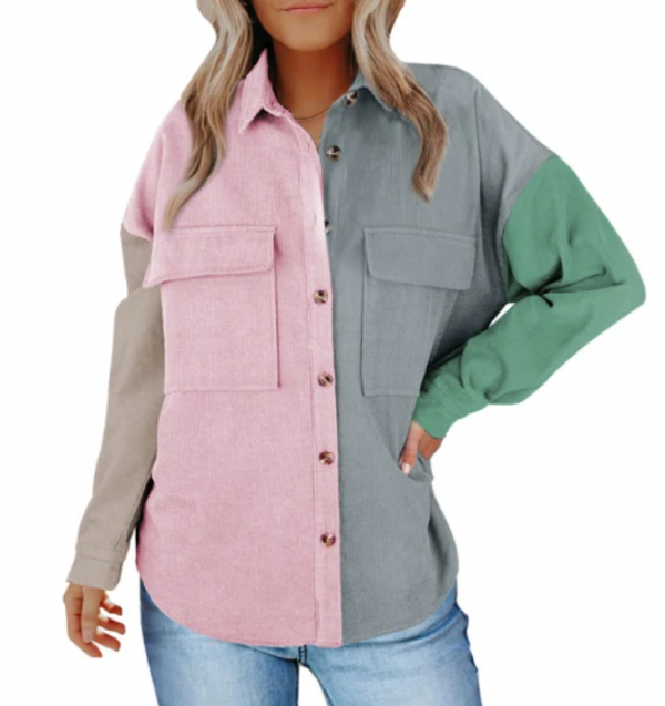 Jas wanita dengan desain color block dan potongan oversize